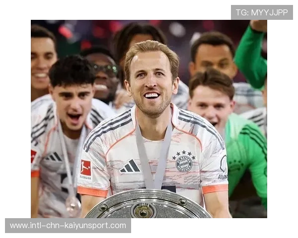 巴萨锋线大换血！凯恩成莱万接班第一目标