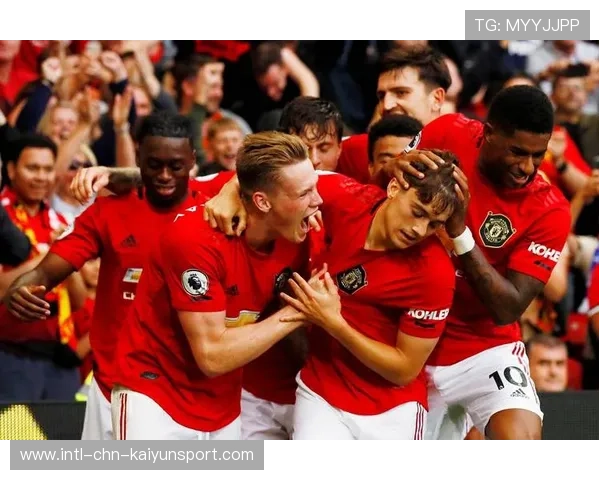 曼联备战热刺,年轻球员迎接关键时刻