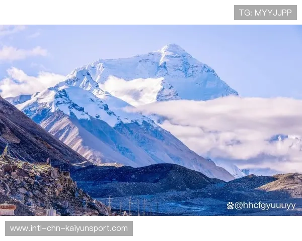 世界登山青年导师生态教育课程教材再版发行，世界登山第一人是谁